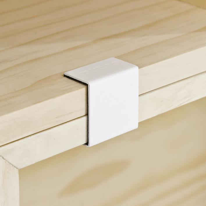 Modular træhylder i fyrtræ